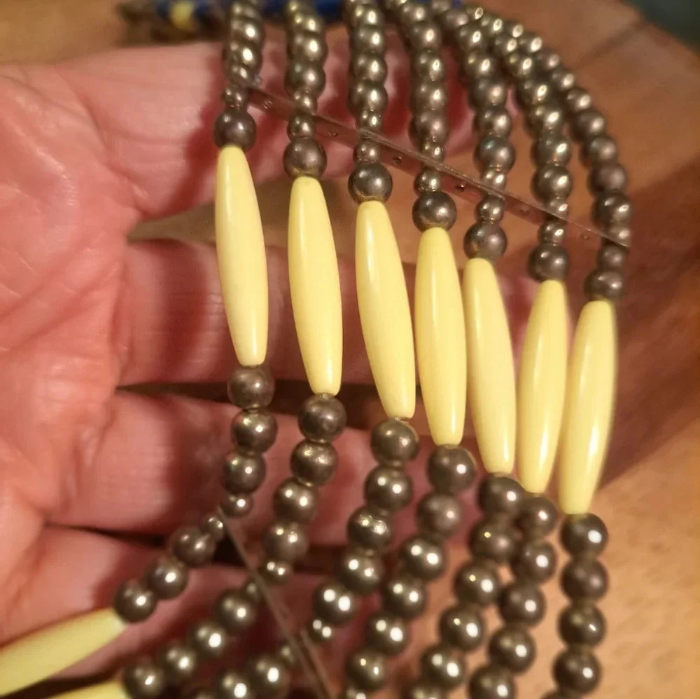 Multicolor Beaded Necklace - Picture 3 of 4